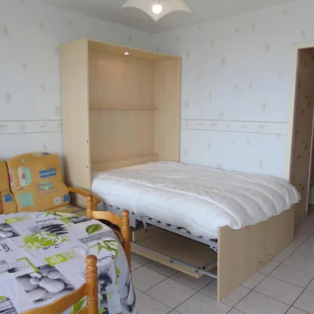 Saint-hilaire-de-riez, 1 Piece, 4 Personnes - Fr-1-83-129 Daire